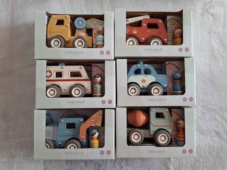 Nieuw little dutch voertuigen met pegdoll tbv goed doel, Kinderen en Baby's, Speelgoed | Houten speelgoed, Nieuw, Ophalen of Verzenden