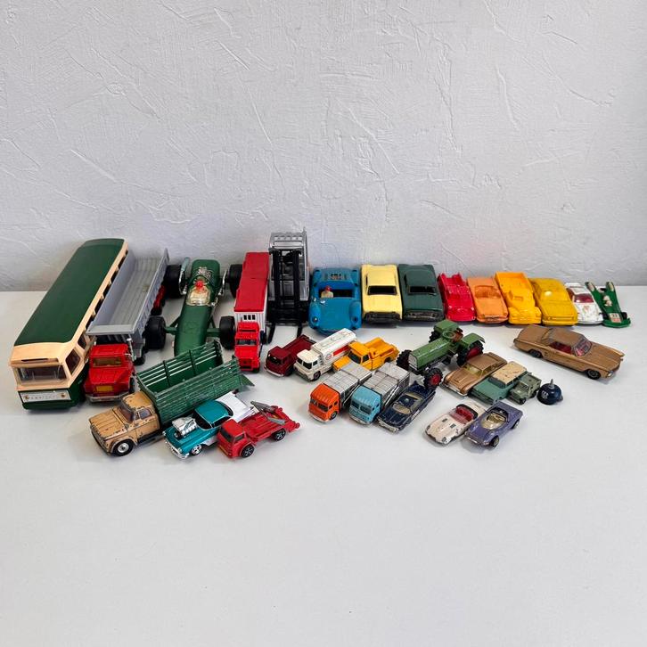 Verzameling 33 vintage speelgoed autootjes, Kinderen en Baby's, Speelgoed | Speelgoedvoertuigen, Gebruikt, Ophalen of Verzenden
