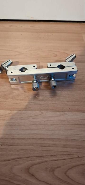 Pearl Drum Clamp beschikbaar voor biedingen