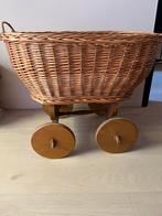 Vintage rieten poppenwagen met matrasje, Ophalen, Gebruikt, Overige typen