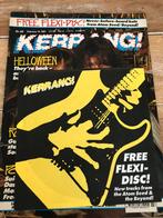 KERRANG Magazine + flexi vinyl 7” ATOM SEED / THE BEYOND, Ophalen of Verzenden, Zo goed als nieuw, Muziek, Film of Tv