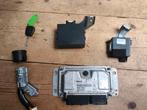 Peugeot 107 ECU Bosch 02 met sleutelen slotjes compleet, Auto-onderdelen, Ophalen of Verzenden, Peugeot