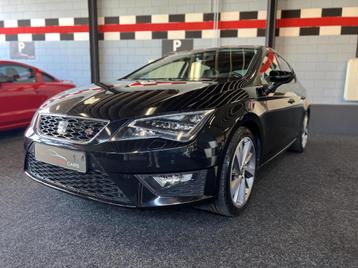 Seat Leon 1.4 EcoTSI FR Apple CarPlay PANO NAP beschikbaar voor biedingen