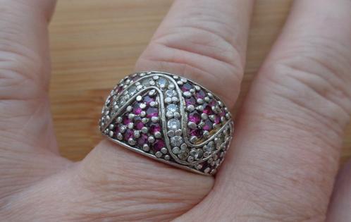 zilveren ring met robijn en witte steentjes [610], Sieraden, Tassen en Uiterlijk, Ringen, Gebruikt, Dame, 17 tot 18, Zilver, Zilver