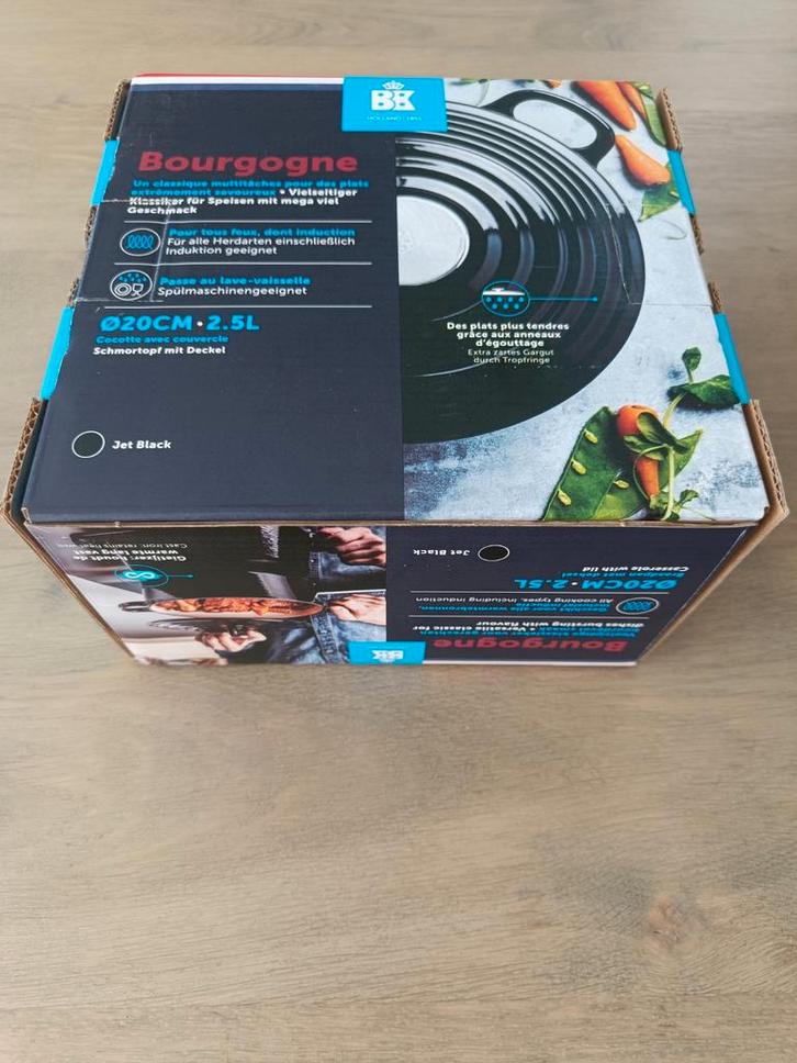 BK Bourgogne 20 CM Nieuwe gietijzeren braadpan in doos, Huis en Inrichting, Keuken | Potten en Pannen, Nieuw, Koekenpan of Braadpan