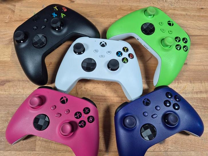 NOOIT MEER DRIFT Xbox Series X en S controllers, Spelcomputers en Games, Spelcomputers | Xbox | Accessoires, Zo goed als nieuw