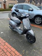 Vespa sprint opknapper, Fietsen en Brommers, Ophalen of Verzenden, Zo goed als nieuw