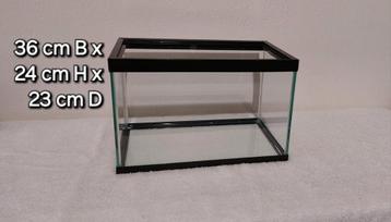 Aquarium/kweekbak 20 liter met veel extra toebehoren  beschikbaar voor biedingen