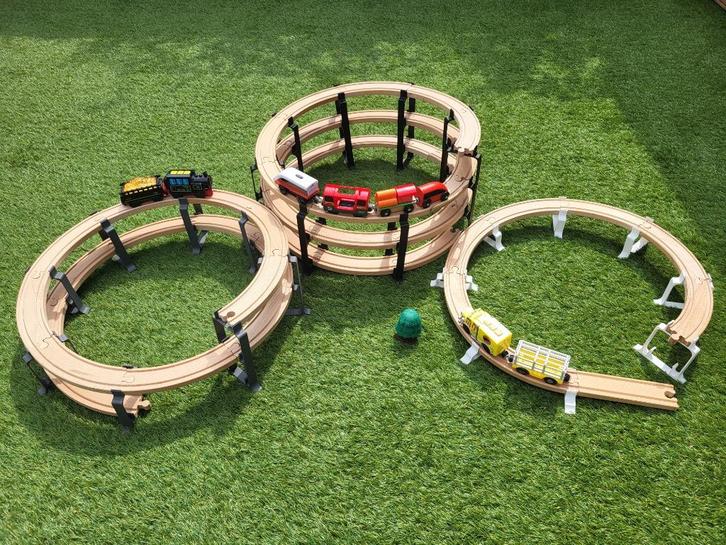 Houten treinbaan brug spiraal pilaren (Ikea, Brio, Lidl, ..), Kinderen en Baby's, Speelgoed | Houten speelgoed, Nieuw, Duw- of Trekspeelgoed