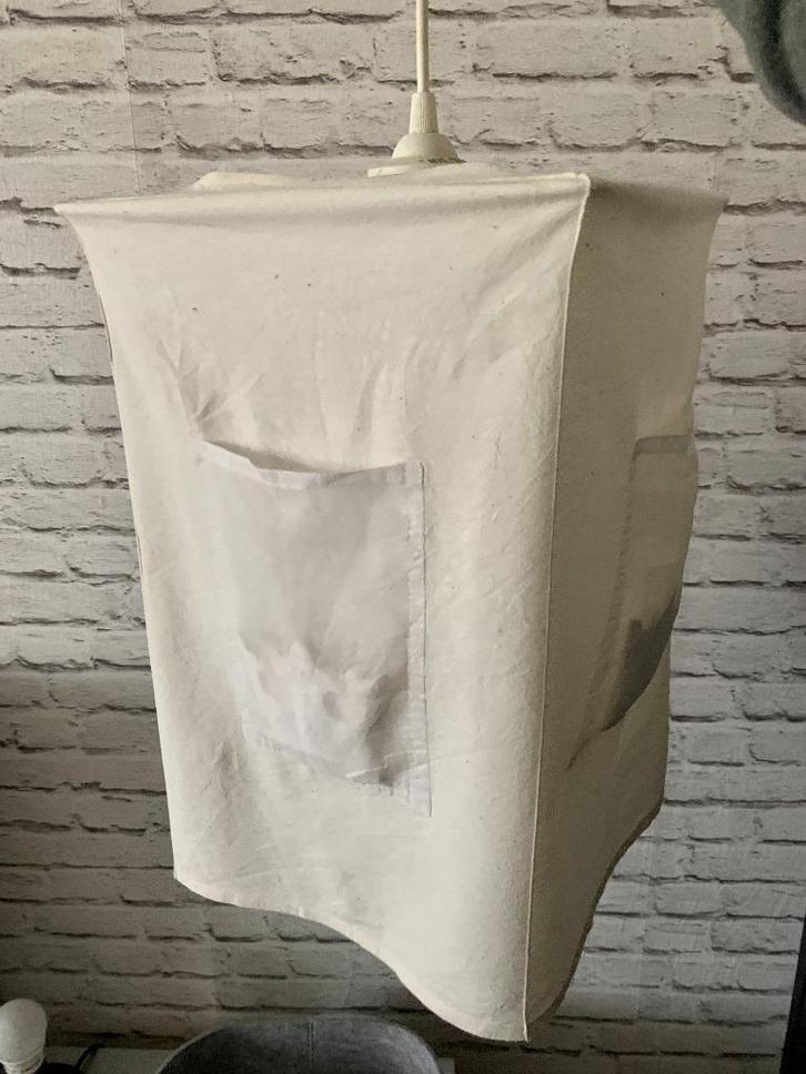 FOU L 'ART linnen hanglampje met vakjes, Huis en Inrichting, Lampen | Hanglampen, Zo goed als nieuw, Minder dan 50 cm, Stof, Ophalen of Verzenden