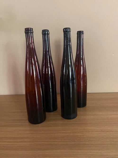 Oude wijnflessen, 2 x bruin, 2 x groen., Verzamelen, Glas en Borrelglaasjes, Gebruikt, Overige typen, Ophalen of Verzenden