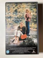 DIGGING TO CHINA (EX RENTAL) (VHS), Cd's en Dvd's, VHS | Film, Vanaf 16 jaar, Ophalen of Verzenden, Zo goed als nieuw, Drama