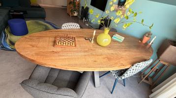 Eettafel ovaal 240cm lichtbruin mangohout beschikbaar voor biedingen