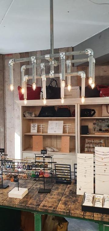 industriële hanglamp beschikbaar voor biedingen