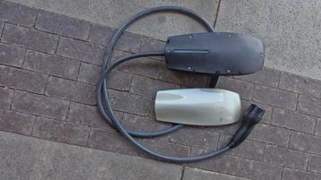 Tesla Wall Conector Gen 2 beschikbaar voor biedingen