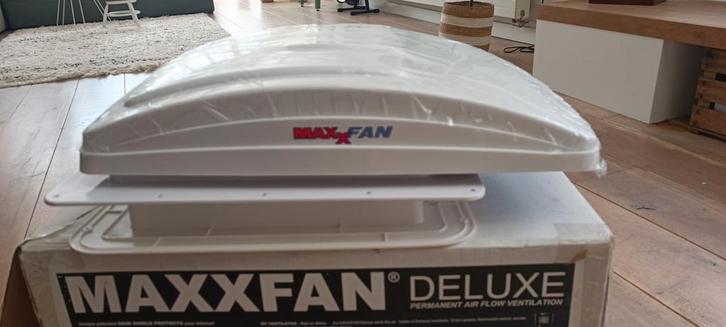 MaxxFan Deluxe wit nieuw, Caravans en Kamperen, Camper-accessoires, Zo goed als nieuw, Ophalen of Verzenden