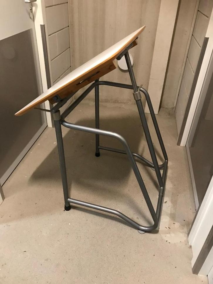 Vintage Tekentafel + architectenstoel ( Friso kramer ? ), Doe-het-zelf en Verbouw, Tekentafels, Gebruikt, Minder dan 130 cm, Ophalen