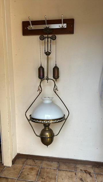Antiek olielamp (nu elektrisch) Matador Brenner fitting beschikbaar voor biedingen