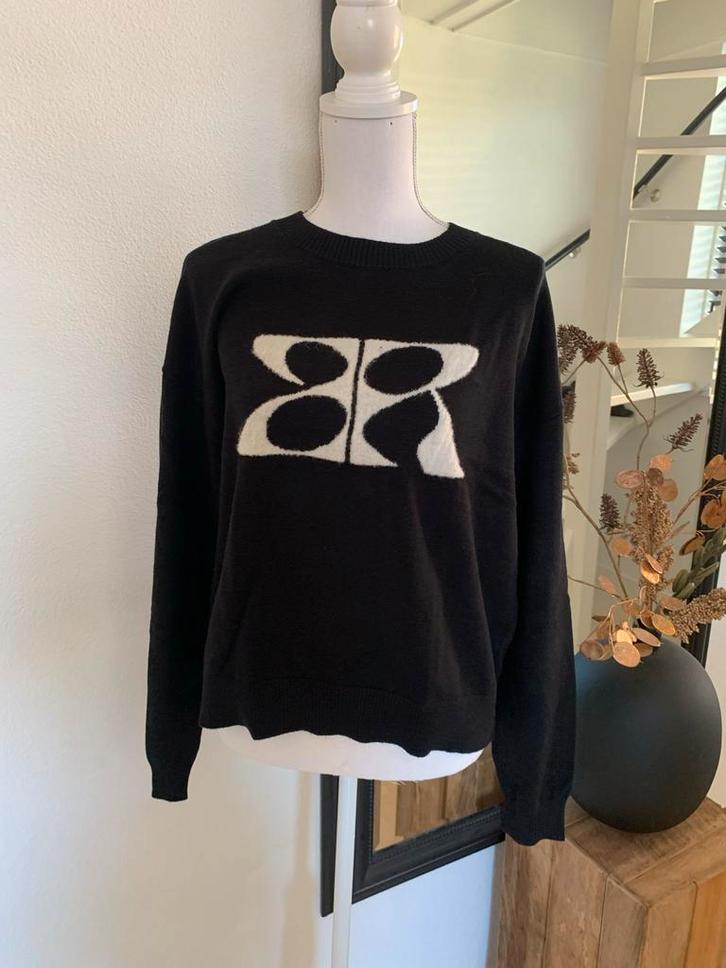 Studio AR Trui - Zwart met Print - Maat M, Kleding | Dames, Truien en Vesten, Zo goed als nieuw, Maat 38/40 (M), Zwart, Ophalen of Verzenden