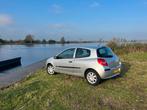 Renault Clio 1.2 16V 55KW 3-DRS E4 2007 Grijs, Auto's, 535 kg, 74 pk, 4 cilinders, Origineel Nederlands