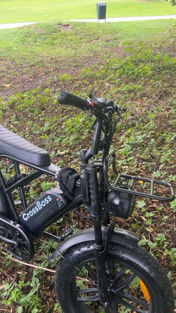 Fatbike V8 Cross Boss - Zo goed als nieuw!, Fietsen en Brommers, Elektrische fietsen, Zo goed als nieuw, Overige merken, Ophalen