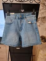 Korte broek met strass maat 36, Ophalen of Verzenden, Nieuw, Blauw, W28 - W29 (confectie 36)