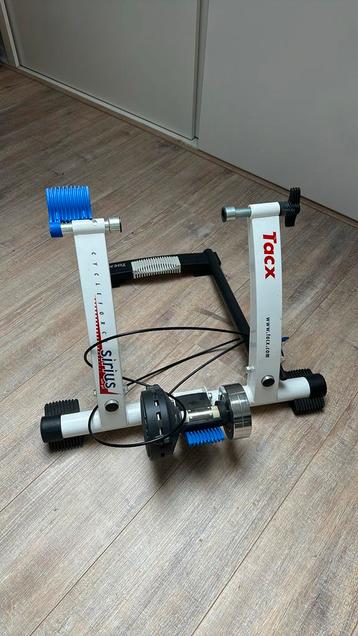 Tacx cycleforce indoor fietstrainer  beschikbaar voor biedingen