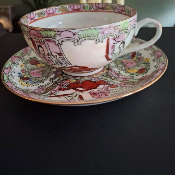 Vintage Macau Rose Medallion Theekop & Schotel, Antiek en Kunst, Antiek | Porselein, Ophalen