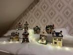 8 Keramieken kersthuisjes, Ophalen of Verzenden, Zo goed als nieuw
