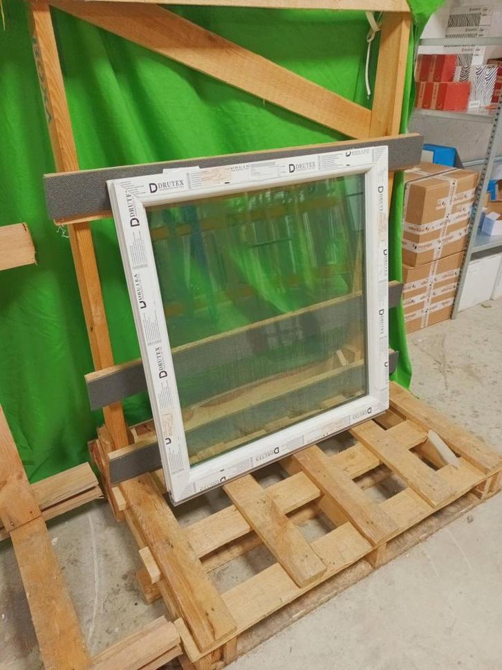 Kunststof Vast kozijn  b85,9 x h91,4 cm -965-, Doe-het-zelf en Verbouw, Kozijnen en Schuifpuien, Zo goed als nieuw, Raamkozijn
