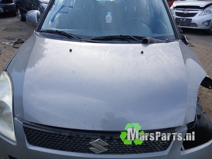 Motorkap van een Suzuki Swift, Auto-onderdelen, Carrosserie en Plaatwerk, Motorkap, Suzuki, Gebruikt, 3 maanden garantie, Ophalen of Verzenden