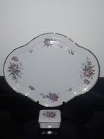 Hollohaza porseleinen gebloemd dienblad&dekseldoosje, Verzamelen, Porselein, Kristal en Bestek, Verzenden, Zo goed als nieuw, Porselein