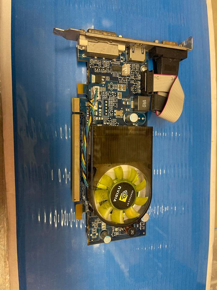 Nvidia GeForce GT120 - 1GB DDR2 - Goede Staat!, Computers en Software, Videokaarten, Gebruikt, Nvidia, PCI-Express 2.0, GDDR2