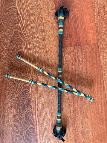 Flower stick met handstokken beschikbaar voor biedingen