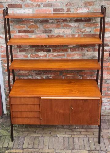 Vintage, Zweeds design wandmeubel. Wall unit. Jaren 60 beschikbaar voor biedingen