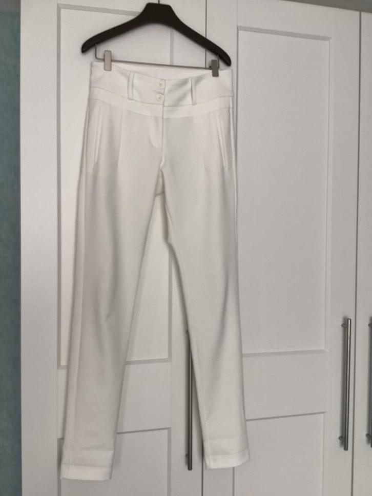 Crème kleurige broek van Zizo maat M, Kleding | Dames, Broeken en Pantalons, Zo goed als nieuw, Maat 38/40 (M), Overige kleuren