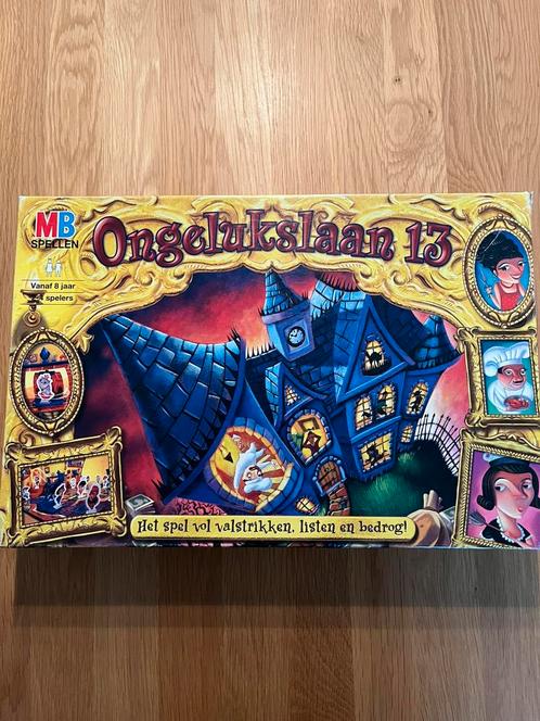 Bordspel: Ongelukslaan 13, Hobby en Vrije tijd, Gezelschapsspellen | Bordspellen, Zo goed als nieuw, Drie of vier spelers, Ophalen of Verzenden