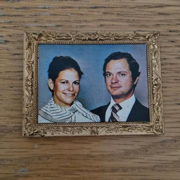 Lunby staatie porttret Carl Gustav koningin Silvia poppenhui beschikbaar voor biedingen