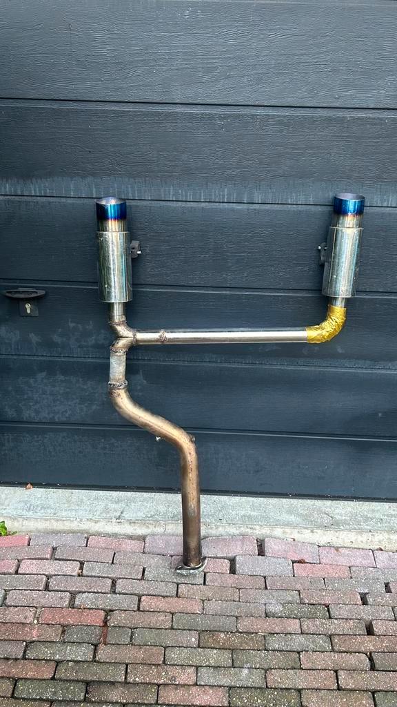 Dubbele uitlaat subaru, Auto diversen, Auto-accessoires, Nieuw, Ophalen of Verzenden