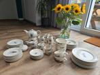 Compleet servies Lavender Jet, Huis en Inrichting, Ophalen, Zo goed als nieuw, Overige stijlen, Aardewerk