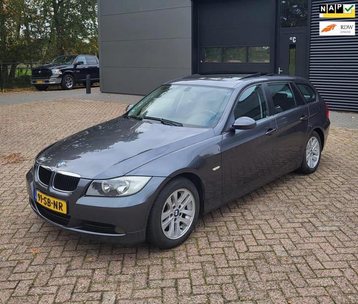BMW 3-serie Touring 320i, Airco, CruisC, Pano, APk 08/26!, Auto's, BMW, Bedrijf, Te koop, 3-Serie, ABS, Airbags, Airconditioning