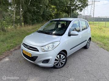 Hyundai i10 1.1 Grijs 5Drs / Airco / Elek.r / Aux beschikbaar voor biedingen