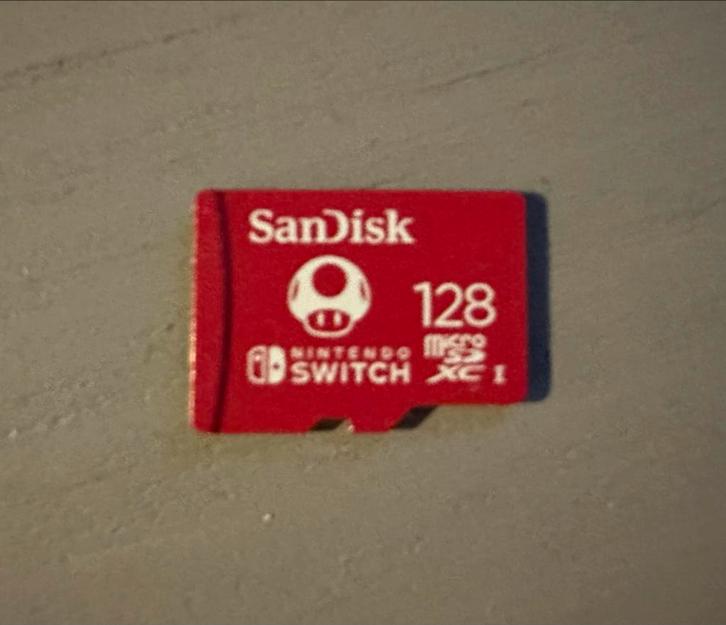 Sandisk 128GB Nintendo Switch MicroSD kaart, Spelcomputers en Games, Spelcomputers | Nintendo Consoles | Accessoires, Zo goed als nieuw