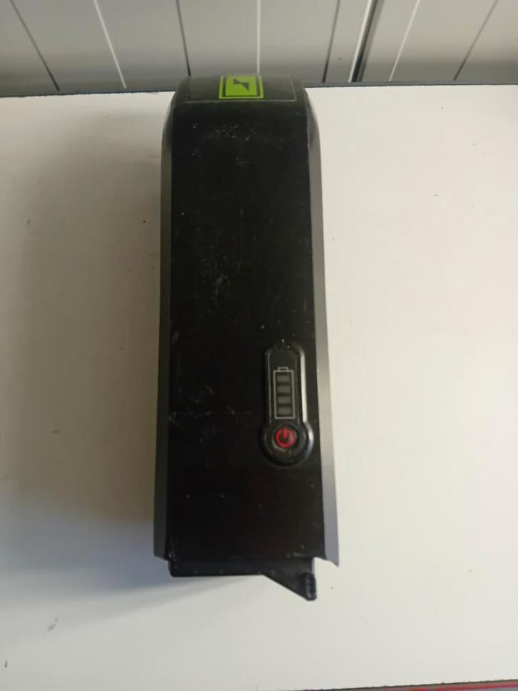 Defecte fiets accu Phylion JCEB360 SF-06 36V, Fietsen en Brommers, Fietsaccessoires | Fietsaccu's, Gebruikt, Ophalen of Verzenden