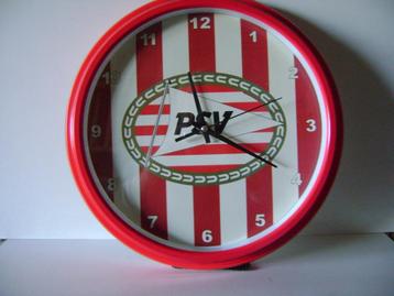 Wandklok PSV beschikbaar voor biedingen