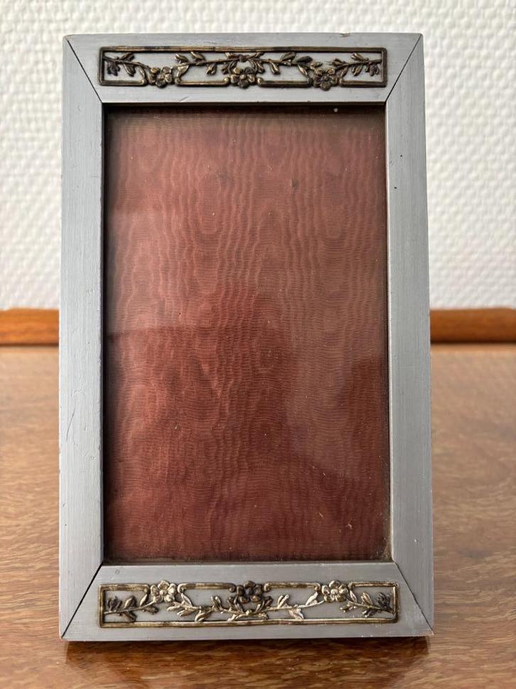 Art Nouveau fotolijst van grijs hout, 20 * 12., Antiek en Kunst, Antiek | Woonaccessoires, Ophalen of Verzenden