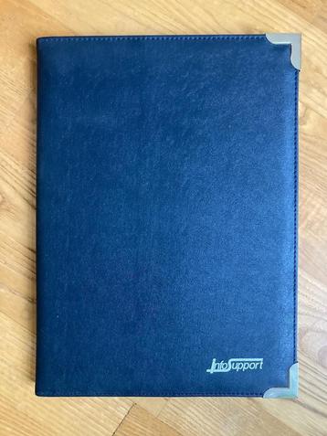 Schrijfmap A4 kunstleer beschikbaar voor biedingen