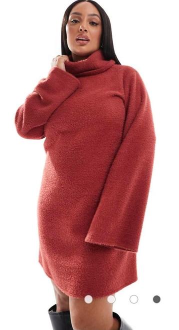 nieuwe asos rode fluffie jurk maat 58 beschikbaar voor biedingen