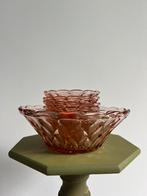 Vintage roze persglas schalen 1 grote en 6 kleine, Ophalen of Verzenden