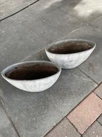 2 potten, Tuin en Terras, Bloembakken en Plantenbakken, Ophalen, Steen, Gebruikt, Minder dan 30 cm